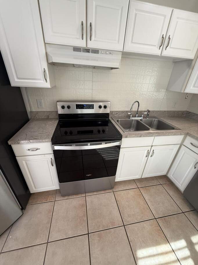 5 Bedroom Multi Unit's Image 18