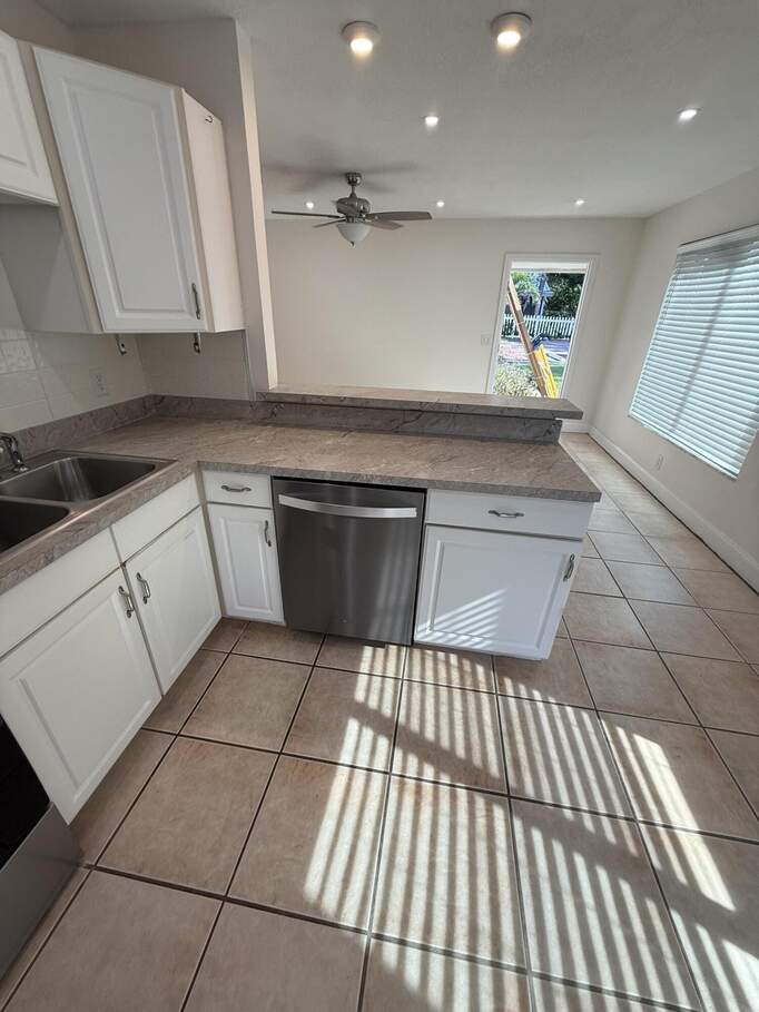 5 Bedroom Multi Unit's Image 19