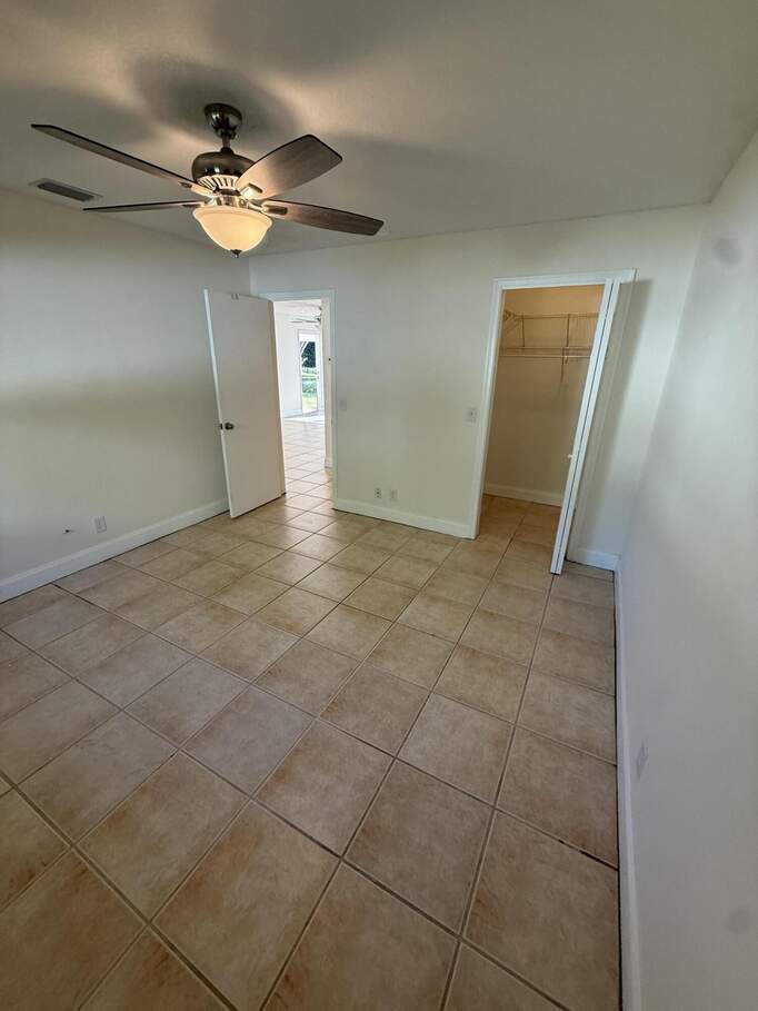5 Bedroom Multi Unit's Image 33