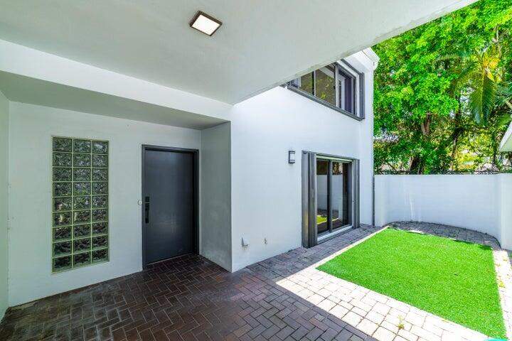 3 Bedroom Single Family Home/House's Image 27