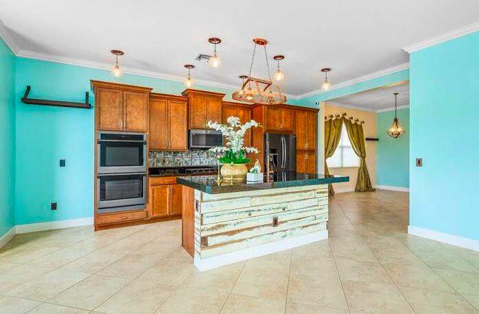 3 Bedroom Single Family Home/House's Image 7