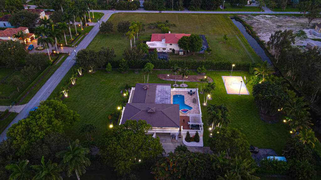 5 Bedroom Single Family Home/House's Image 78