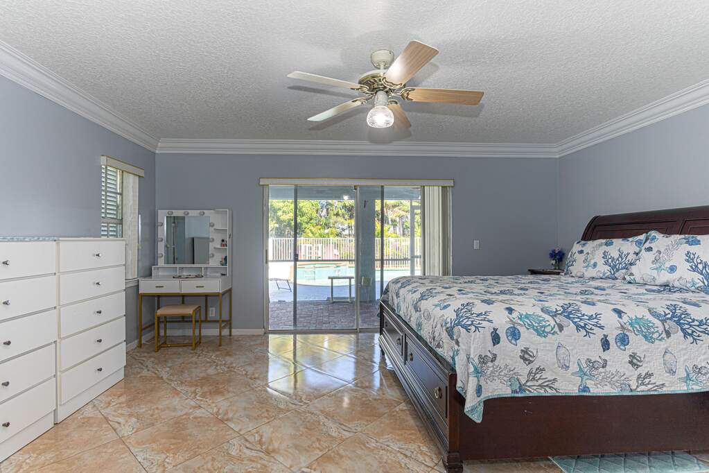 5 Bedroom Single Family Home/House's Image 22
