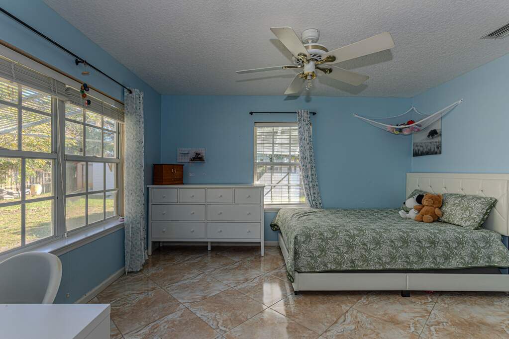 5 Bedroom Single Family Home/House's Image 31