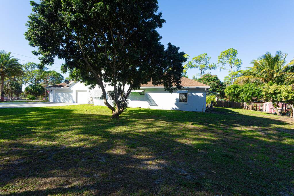 5 Bedroom Single Family Home/House's Image 44