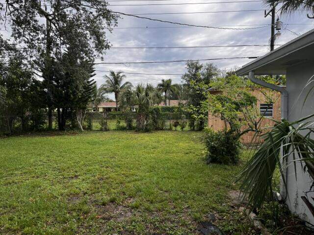 4 Bedroom Single Family Home/House's Image 16