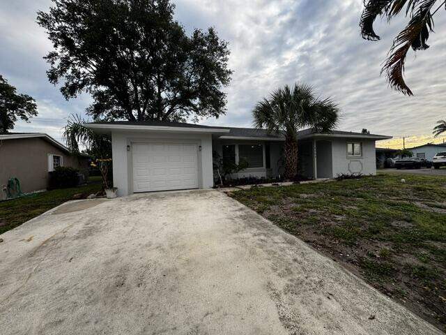 4 Bedroom Single Family Home/House's Image 44