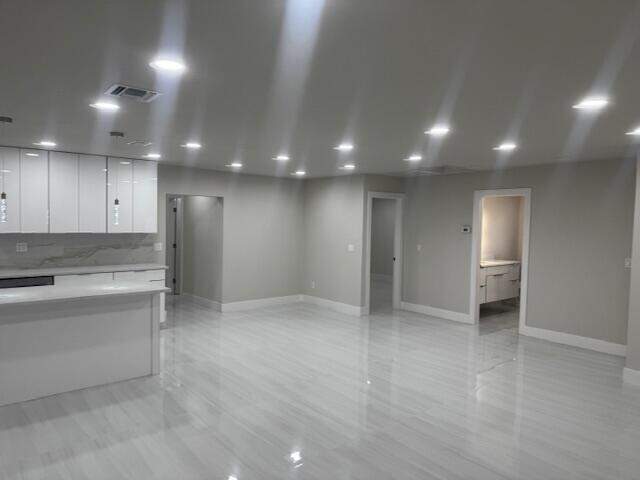 4 Bedroom Single Family Home/House's Image 6