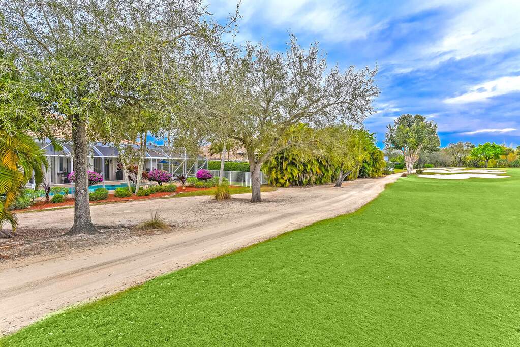 4 Bedroom Single Family Home/House's Image 38