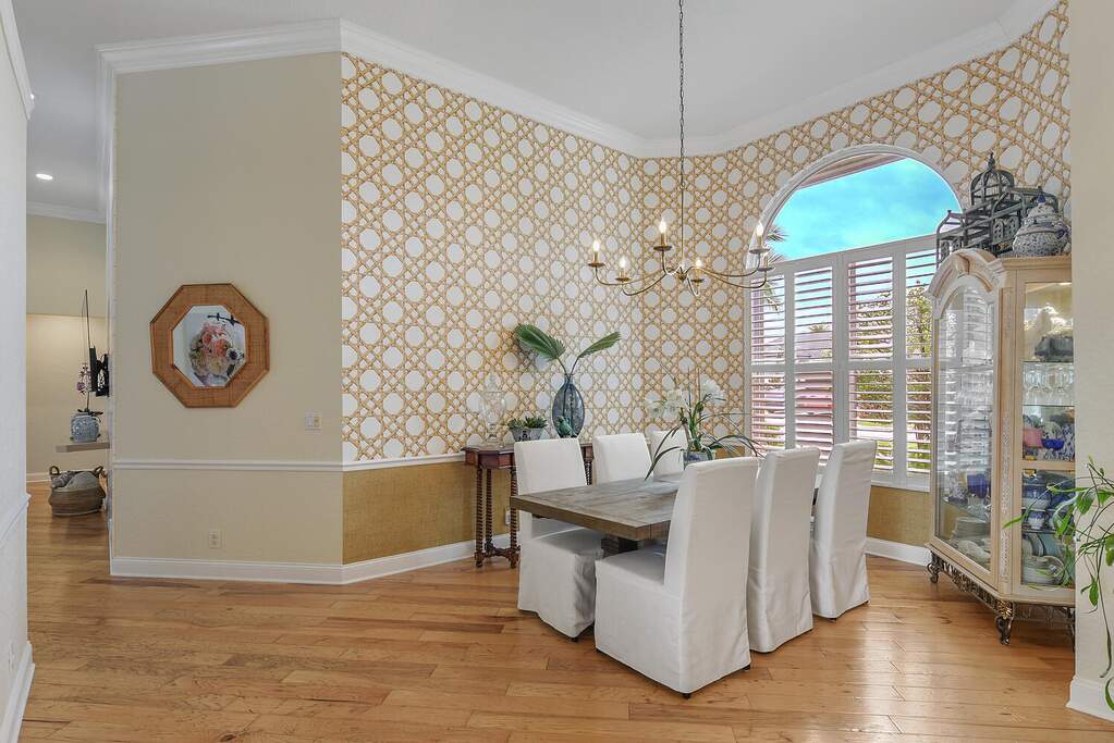 4 Bedroom Single Family Home/House's Image 4