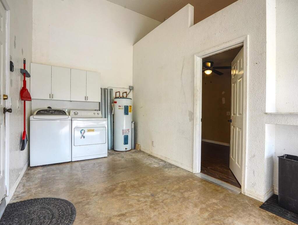 1 Bedroom Single Family Home/House's Image 9