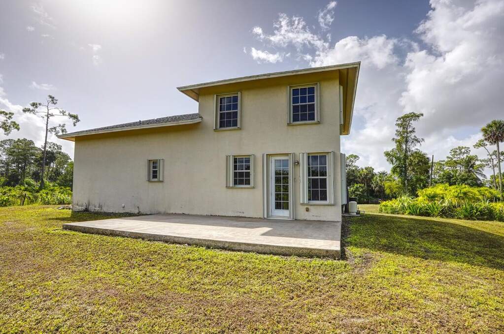 1 Bedroom Single Family Home/House's Image 12
