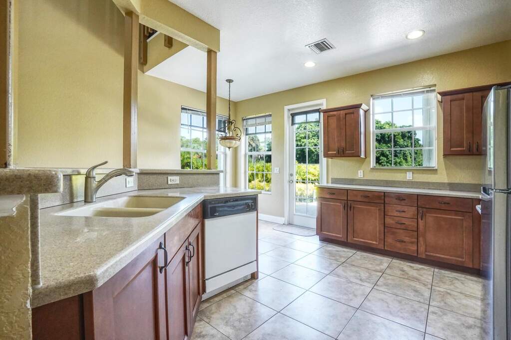 1550 C Rd kitchen 3