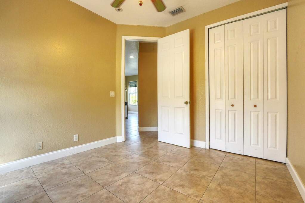 1 Bedroom Single Family Home/House's Image 3