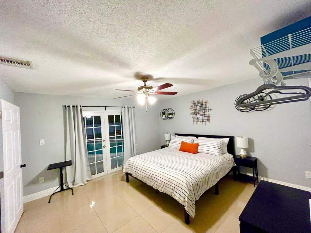 5 Bedroom Single Family Home/House's Image 22