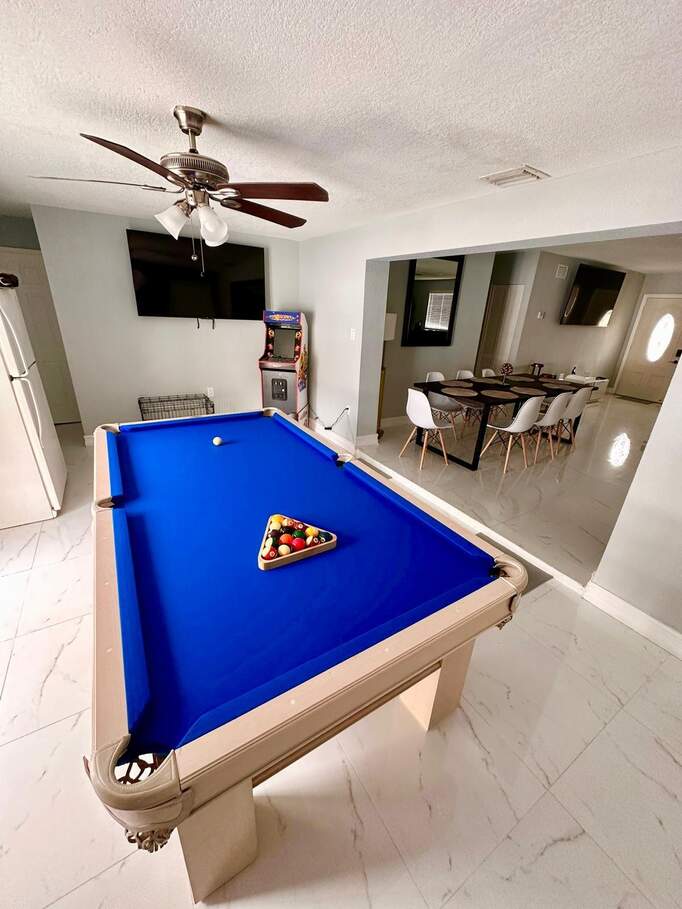 5 Bedroom Single Family Home/House's Image 39