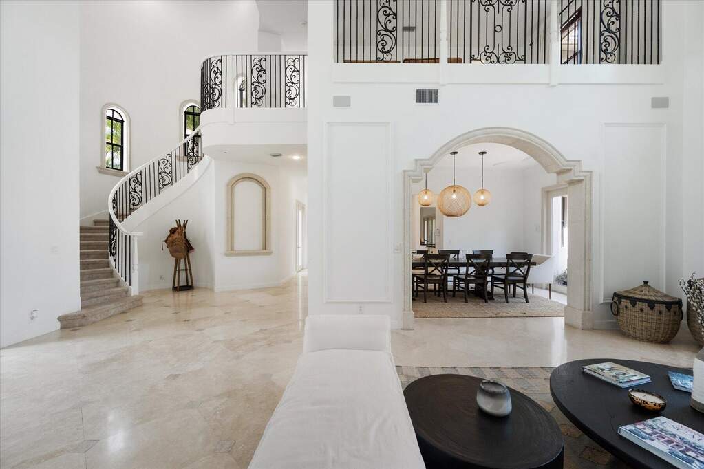 5 Bedroom Single Family Home/House's Image 22