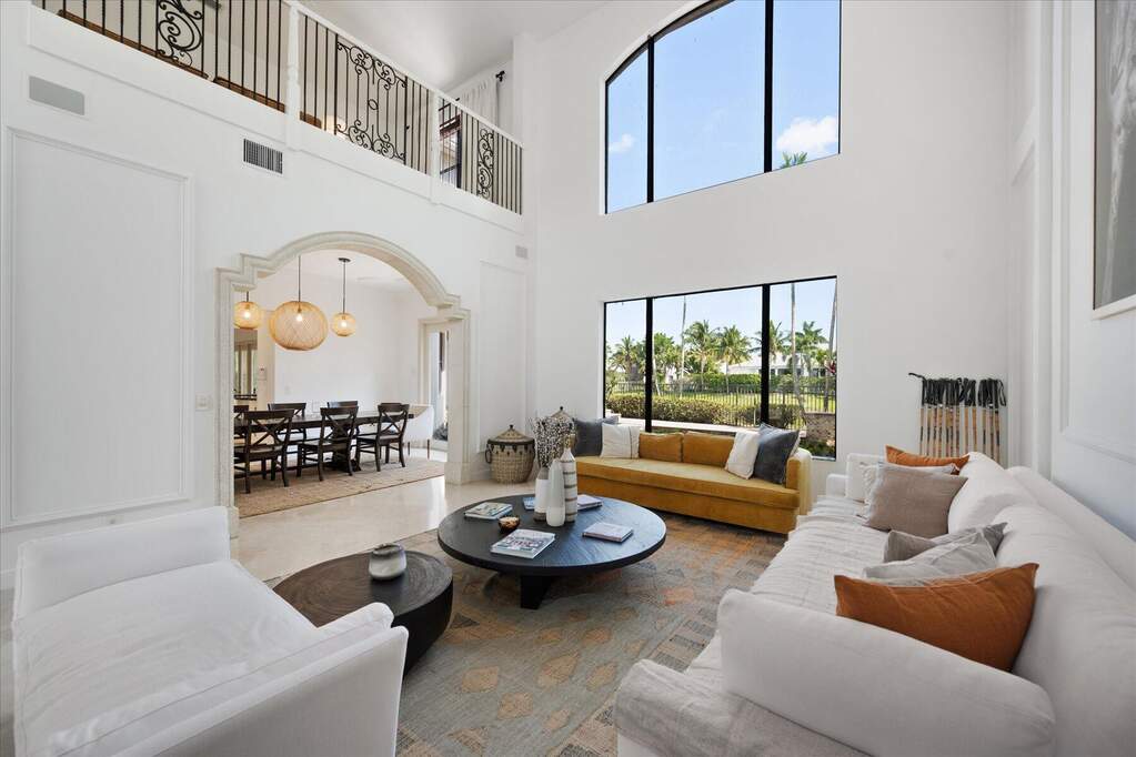 5 Bedroom Single Family Home/House's Image 5