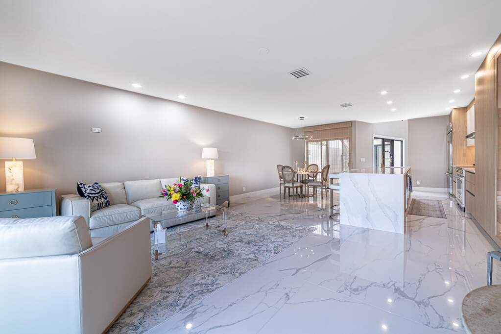 2 Bedroom Villa/Townhouse's Image 7