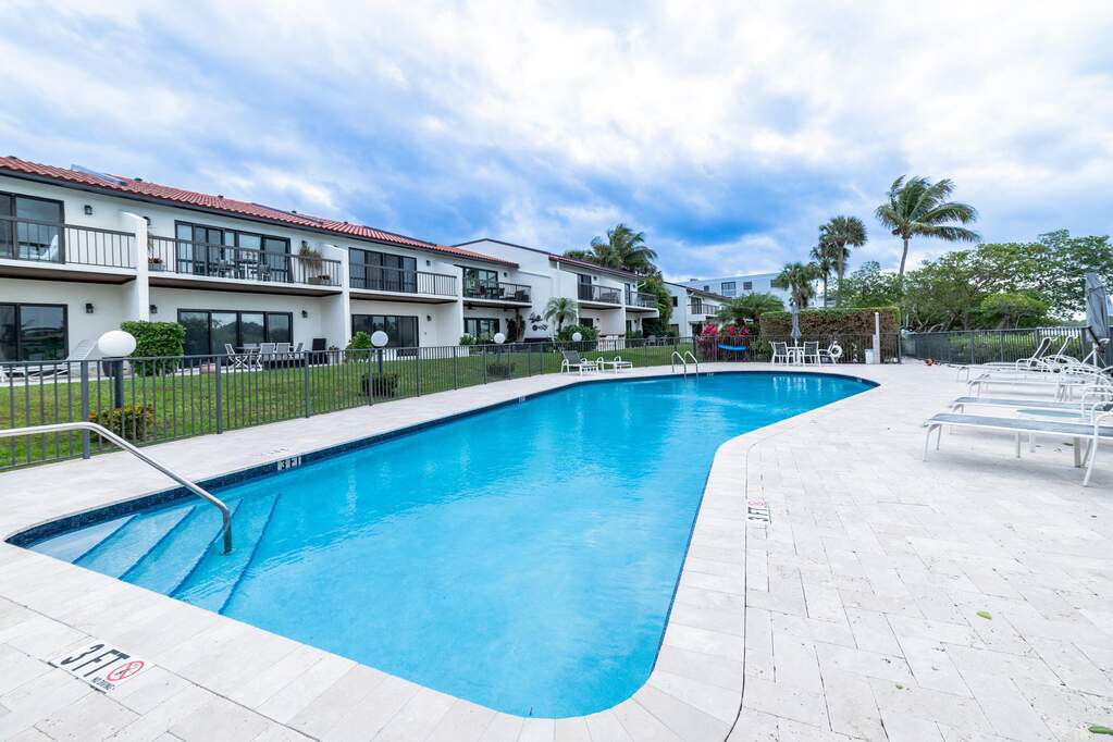 2 Bedroom Villa/Townhouse's Image 34