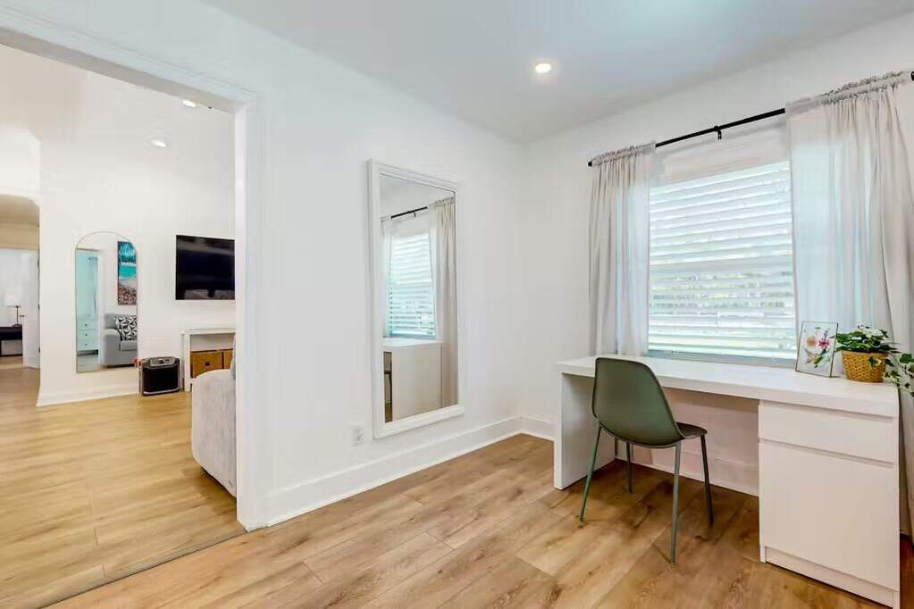4 Bedroom Single Family Home/House's Image 9