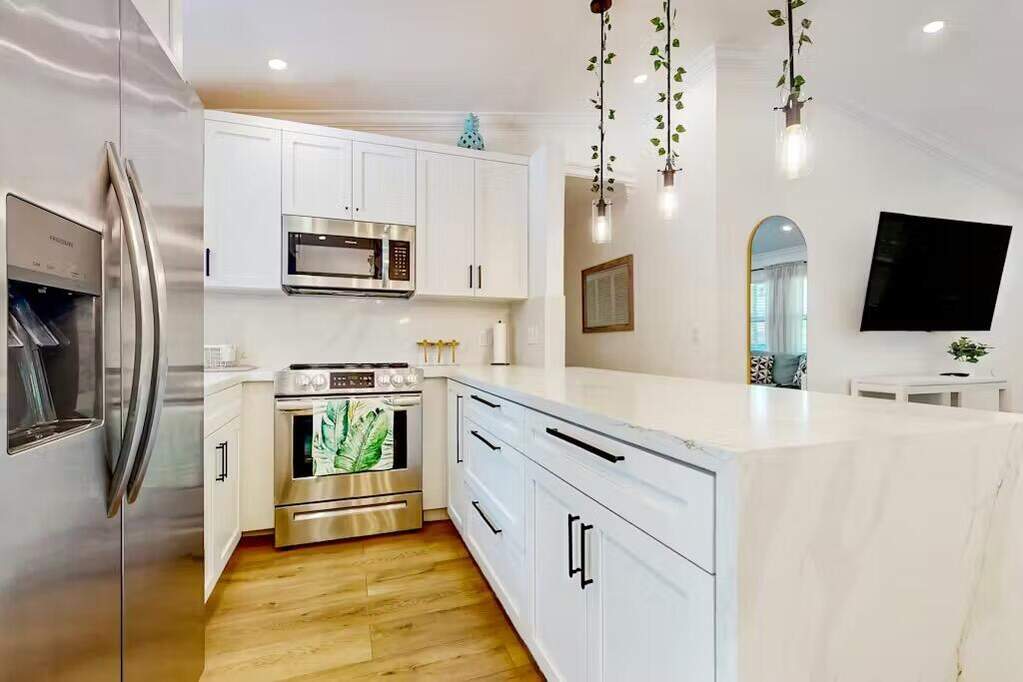 4 Bedroom Single Family Home/House's Image 5