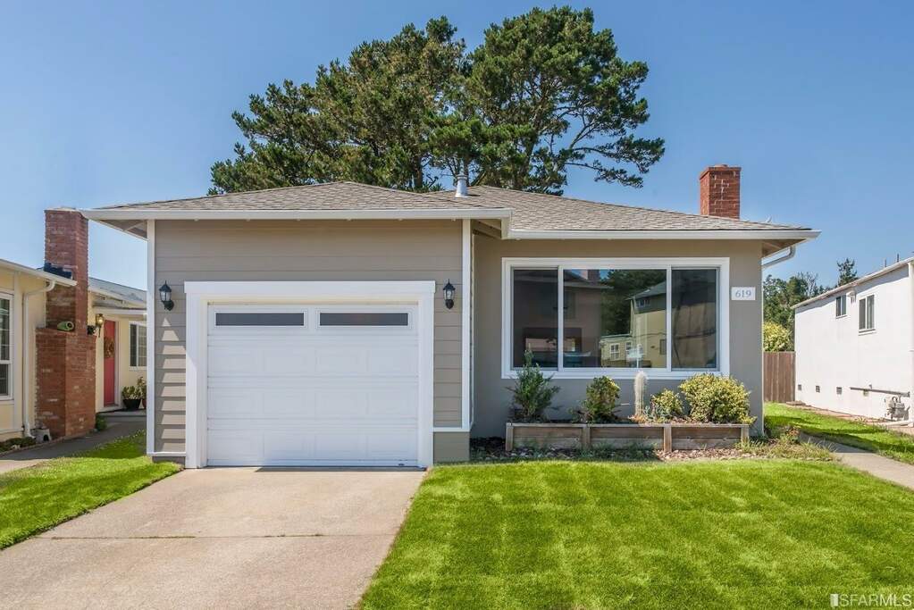 619 Forest Lake Drive, Pacifica, CA 94044