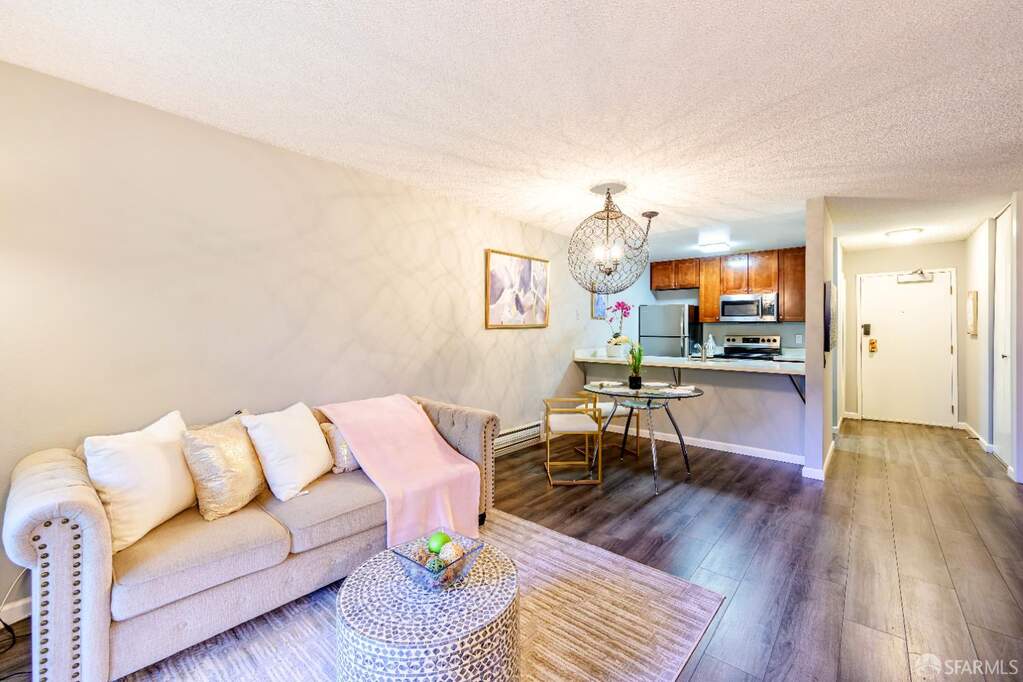 6148 Shelter Creek Lane photo