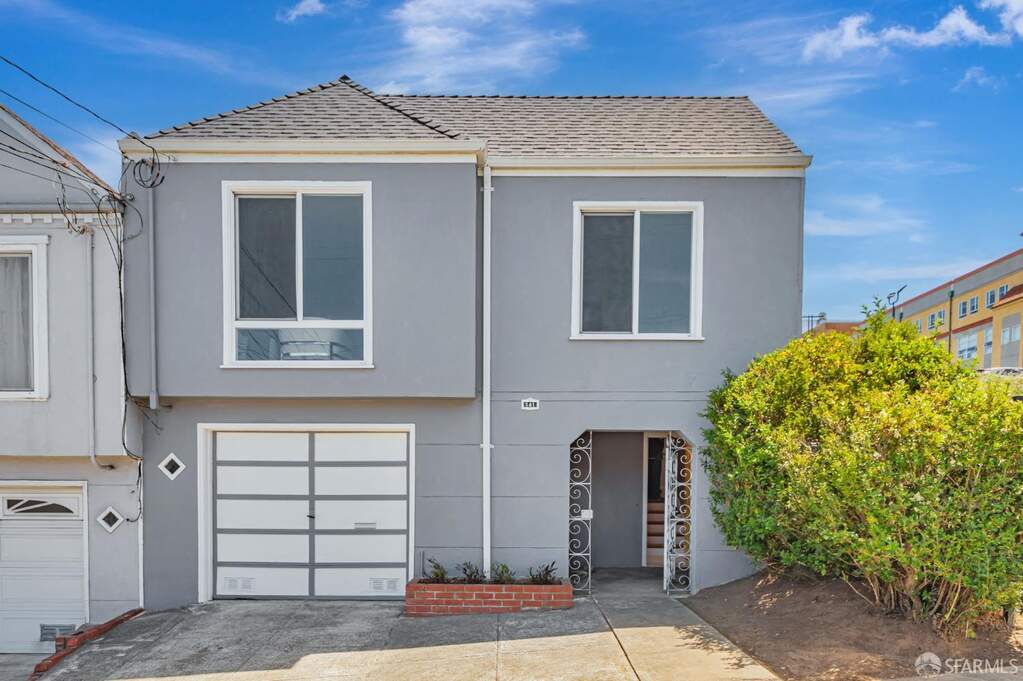 141 Cambridge Street photo