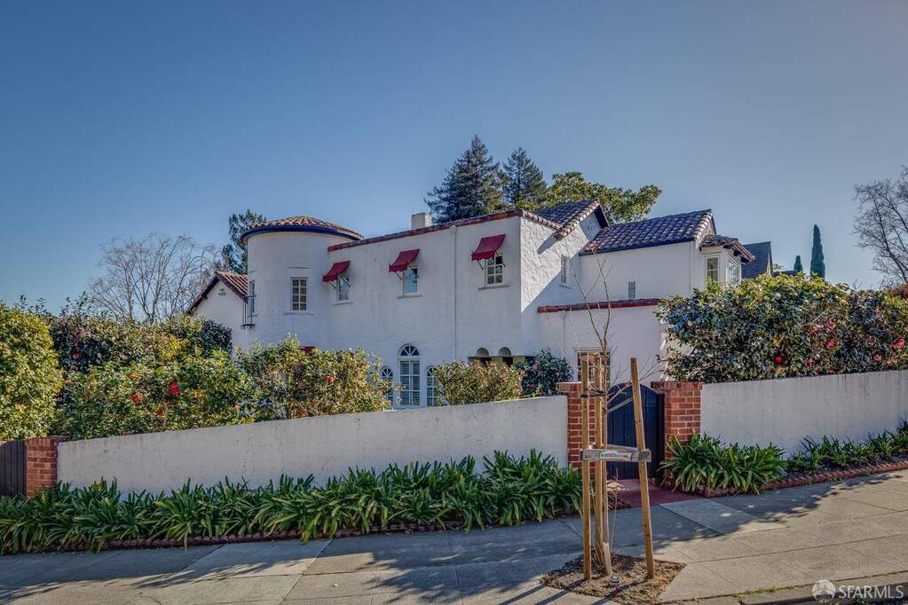 2627 Hale Drive photo
