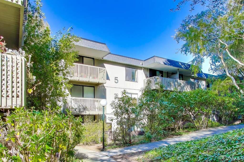 5223 Shelter Creek Lane photo