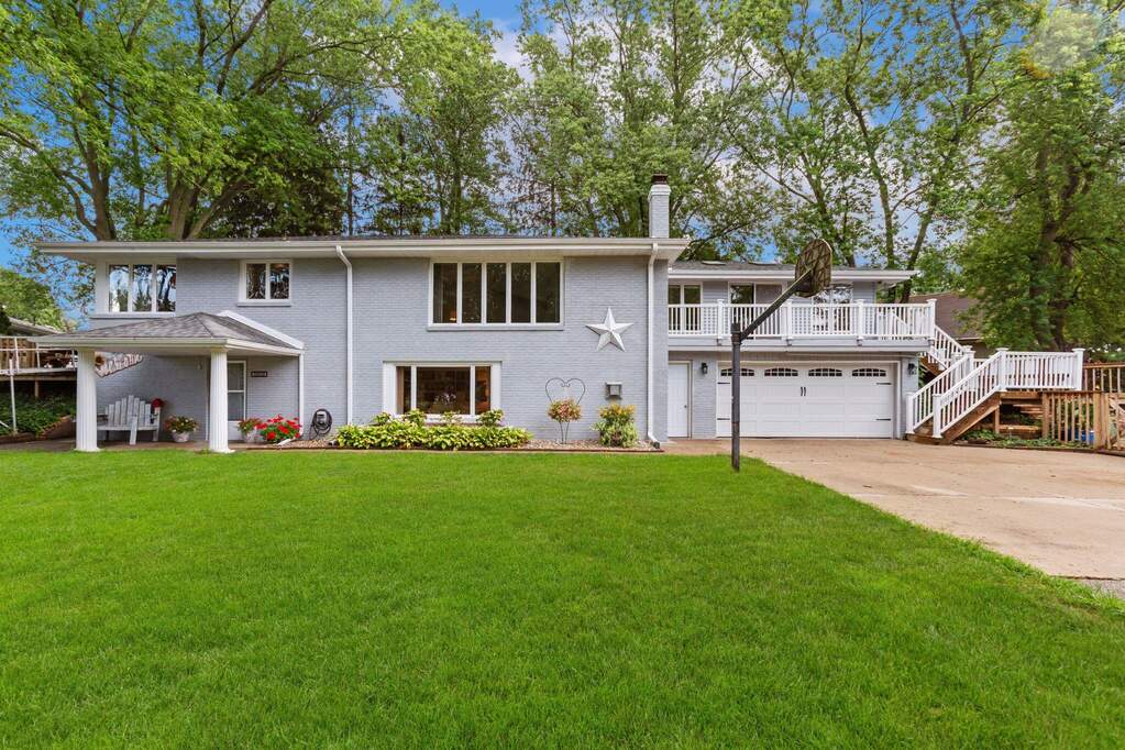 1610 Church Street, Baroda, MI 49101