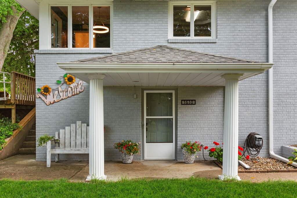 1610 Church Street, Baroda, MI 49101