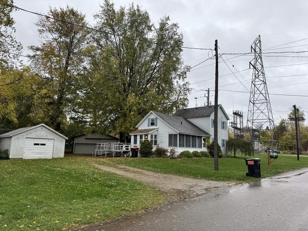 1206 Rosewood Avenue