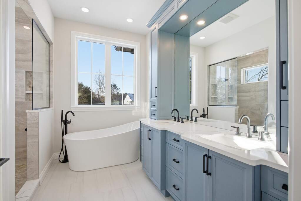 4 Bedroom Single Family Home/House's Image 32