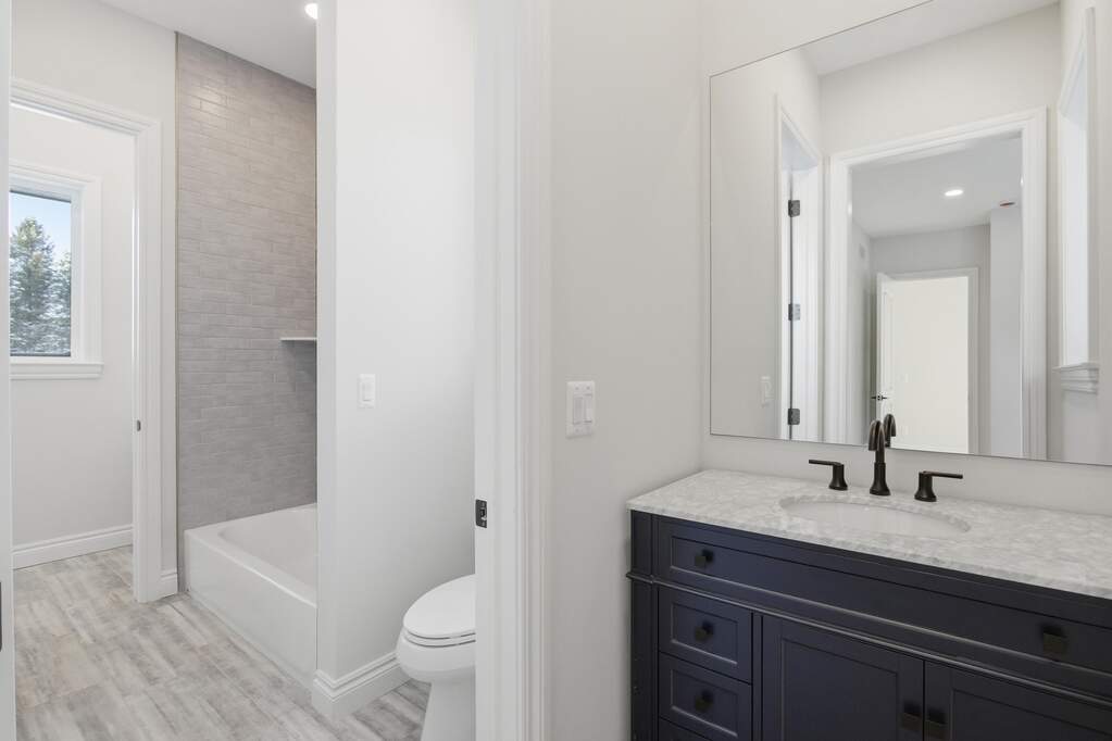 4 Bedroom Single Family Home/House's Image 39