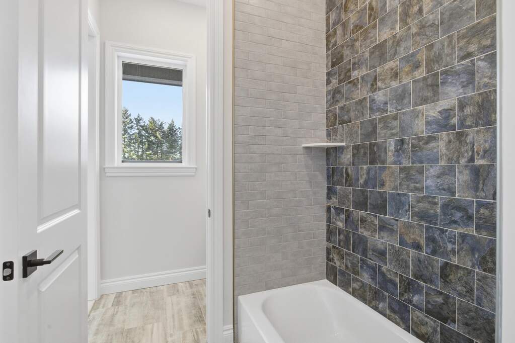 4 Bedroom Single Family Home/House's Image 40