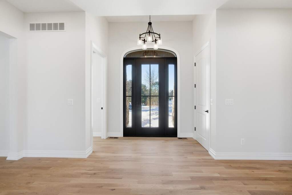 4 Bedroom Single Family Home/House's Image 6