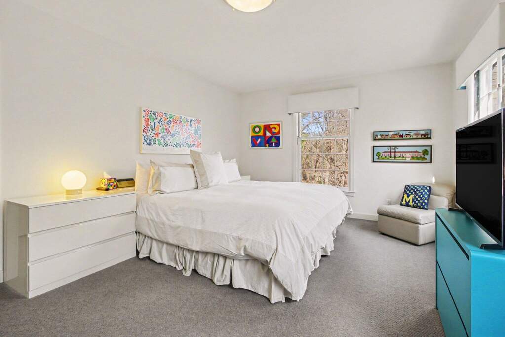 4 Bedroom Single Family Home/House's Image 27