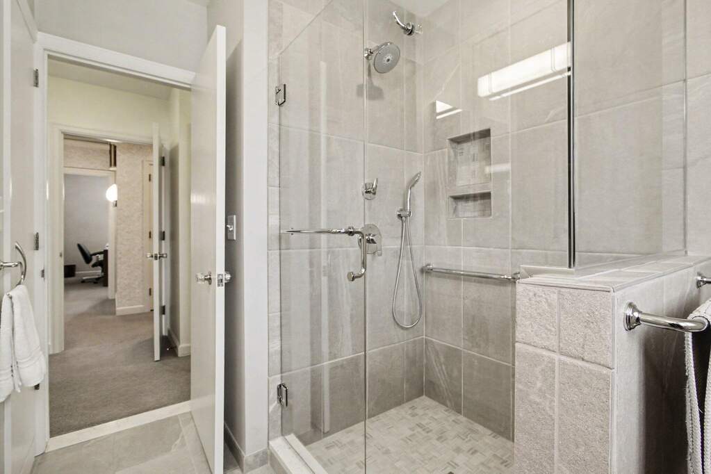 4 Bedroom Single Family Home/House's Image 29