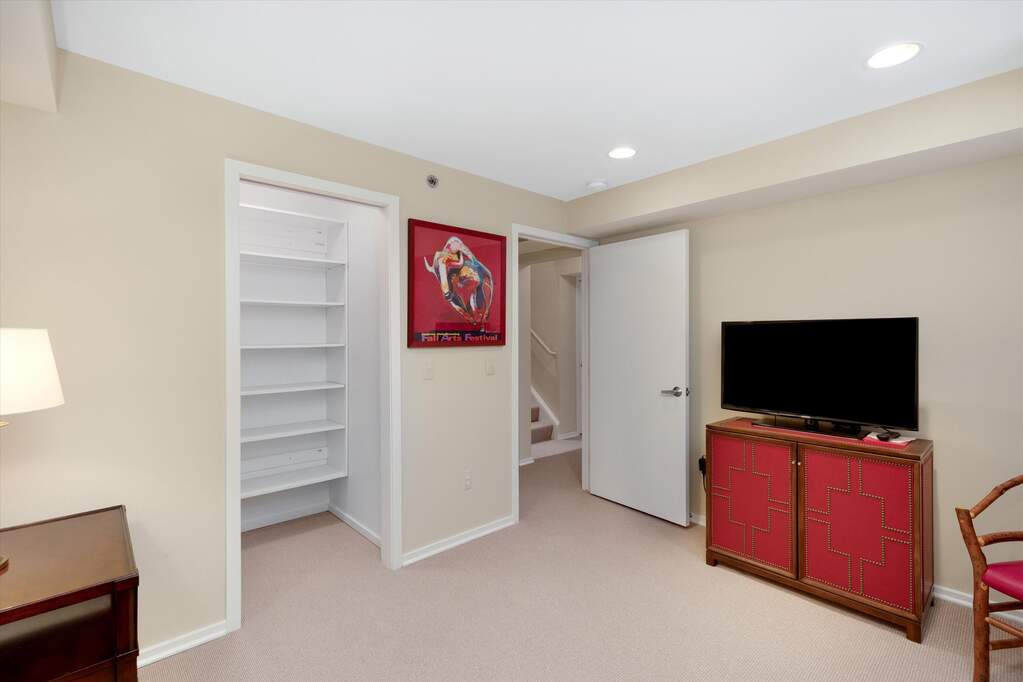 2 Bedroom Apartment/Flat's Image 26