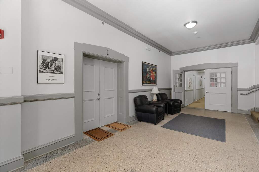 2 Bedroom Apartment/Flat's Image 37