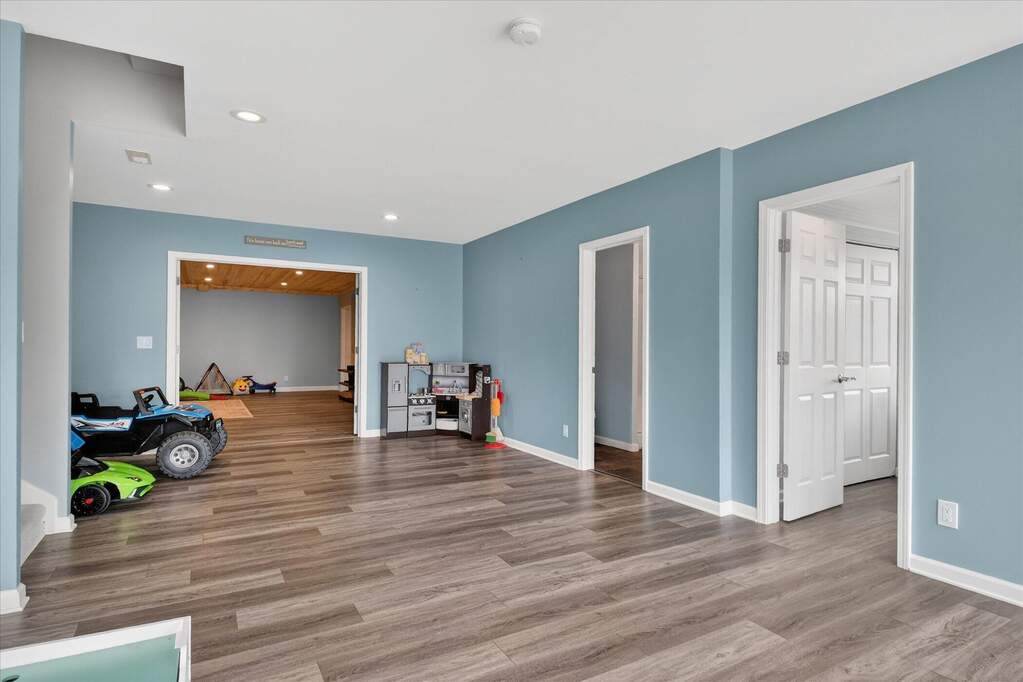 4 Bedroom Single Family Home/House's Image 39