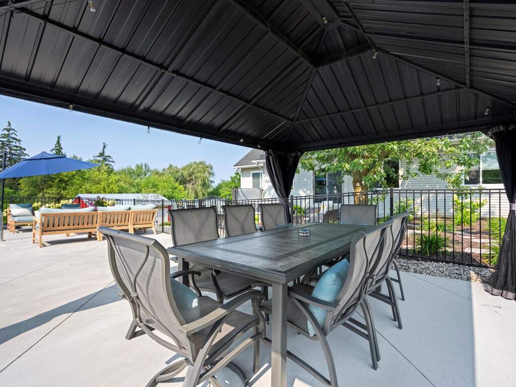 4 Bedroom Single Family Home/House's Image 62