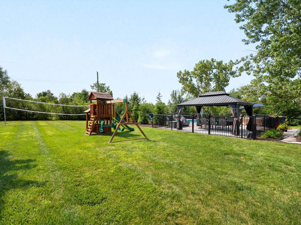 4 Bedroom Single Family Home/House's Image 70