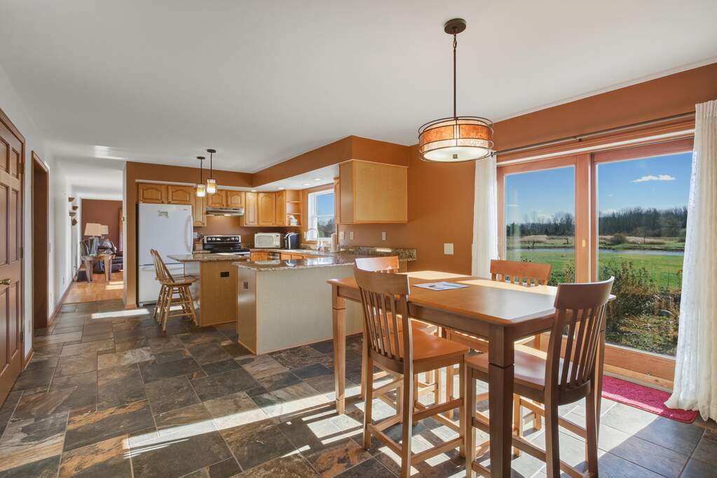 4 Bedroom Single Family Home/House's Image 7