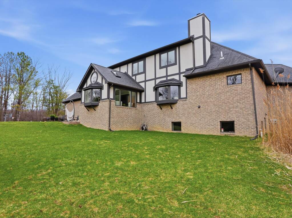5 Bedroom Single Family Home/House's Image 51