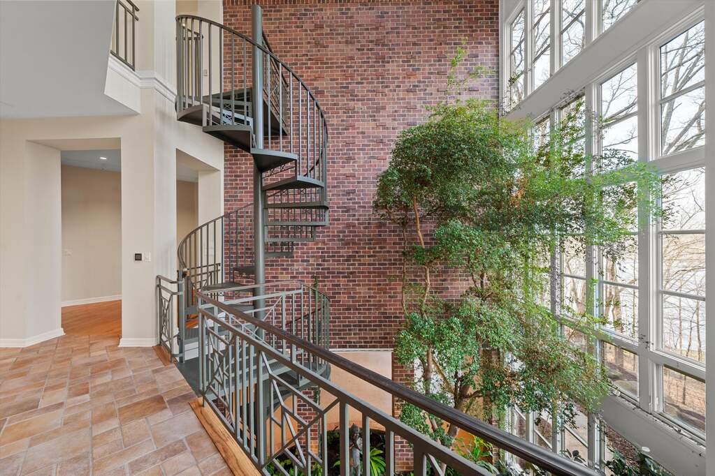 4 Bedroom Single Family Home/House's Image 24