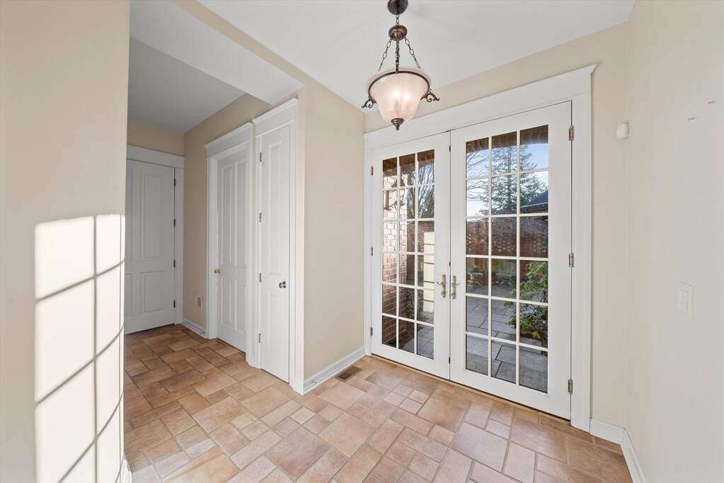 4 Bedroom Single Family Home/House's Image 37