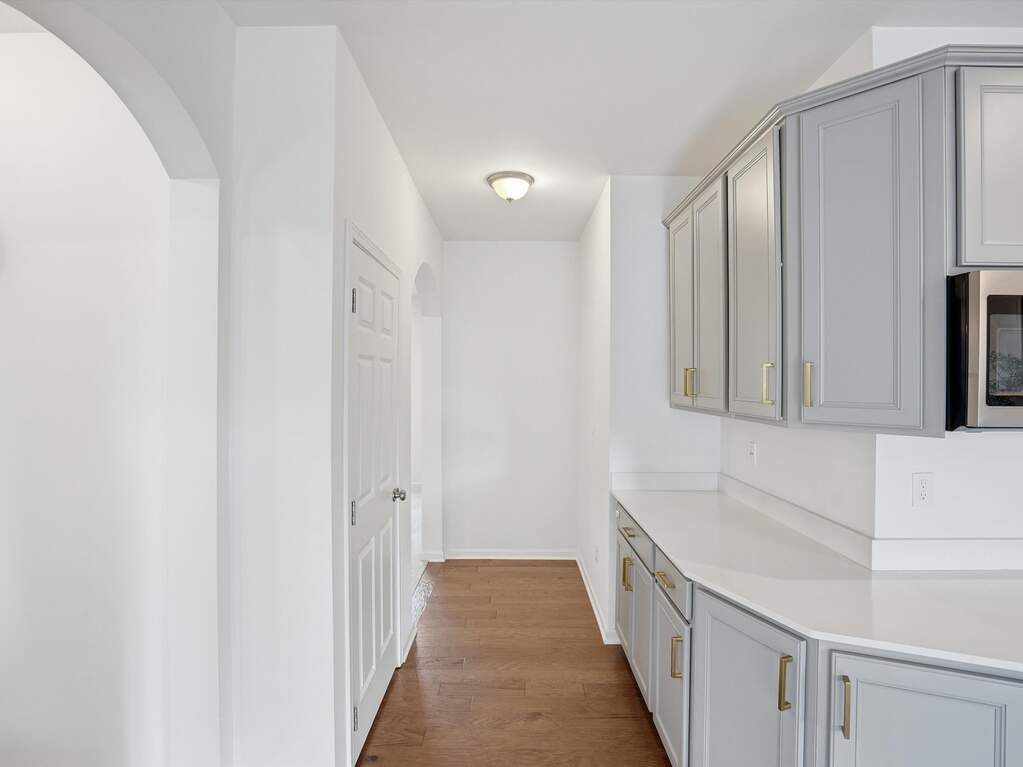 5 Bedroom Single Family Home/House's Image 16